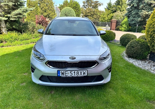 Kia Ceed cena 39000 przebieg: 158000, rok produkcji 2019 z Będzin małe 352